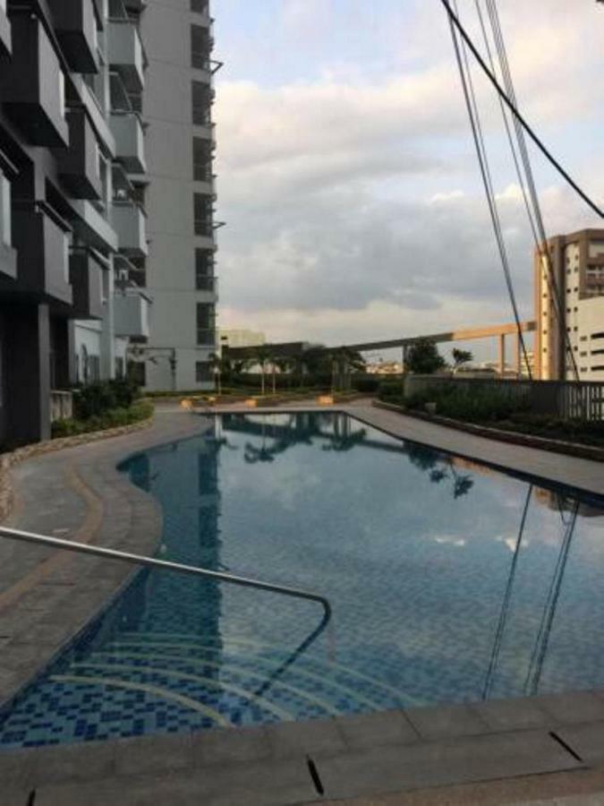 Cubao Manhattan Heights Unit 5A Tower C Quezon City Exterior foto