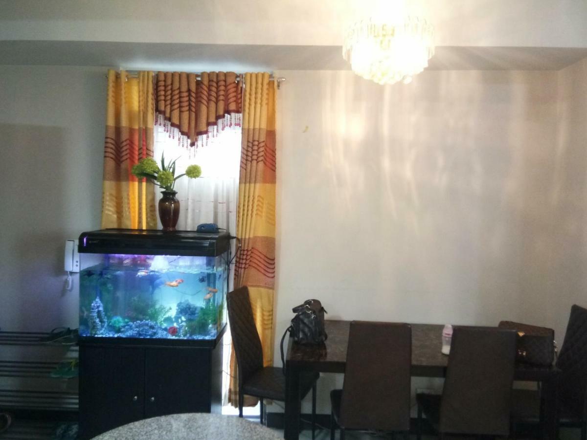 Cubao Manhattan Heights Unit 5A Tower C Quezon City Exterior foto