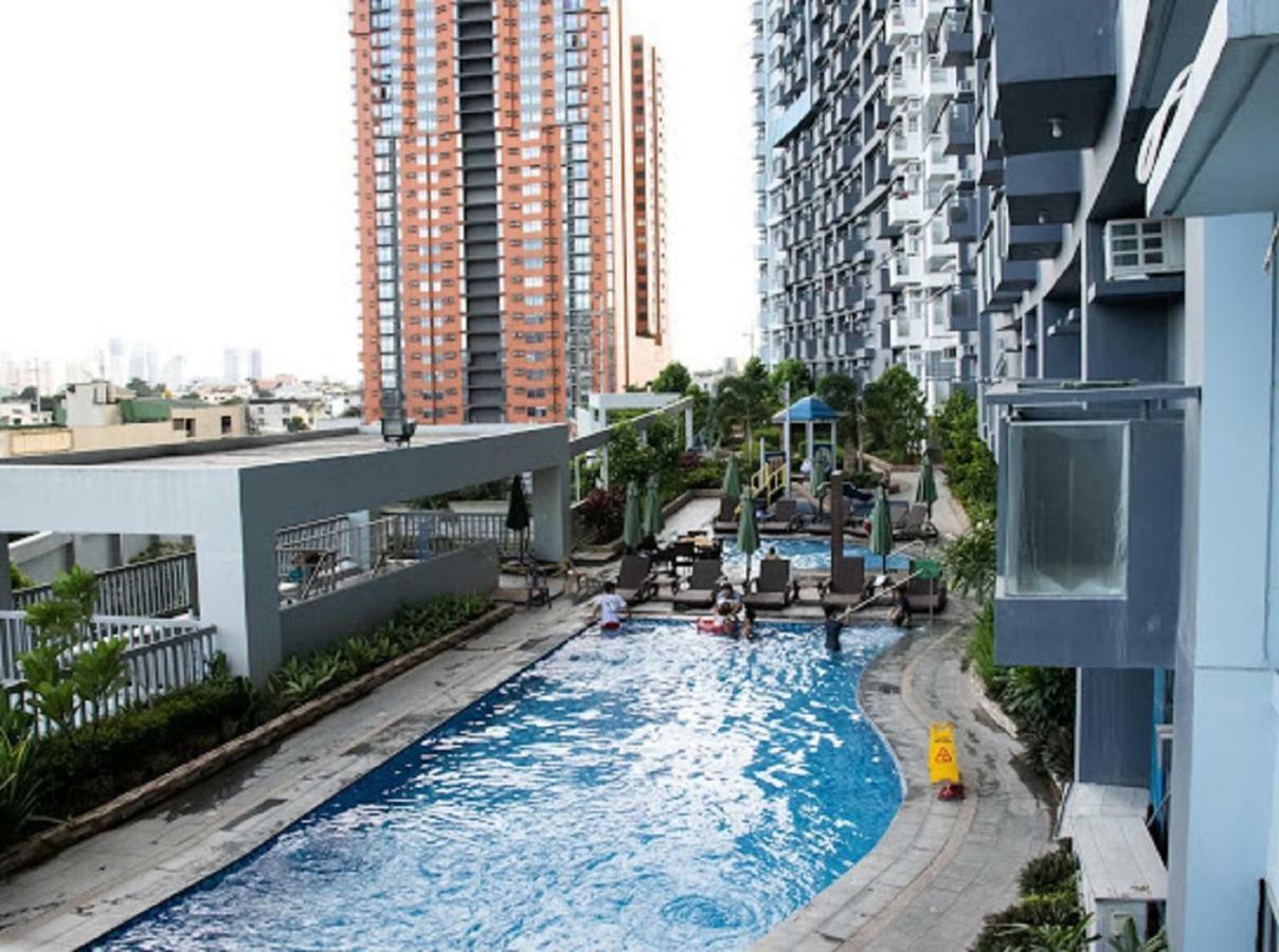 Cubao Manhattan Heights Unit 5A Tower C Quezon City Exterior foto