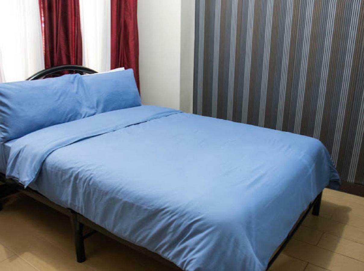 Cubao Manhattan Heights Unit 5A Tower C Quezon City Exterior foto